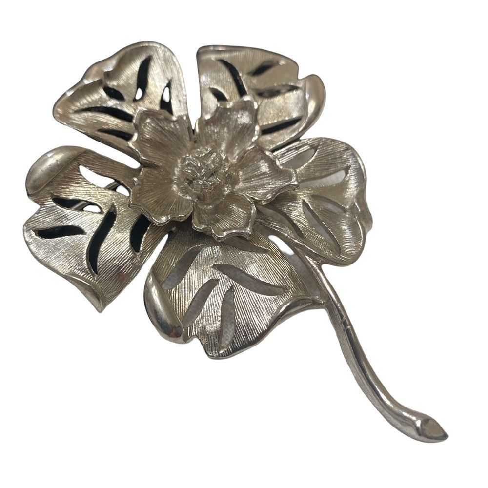 Vintage Silver Dimensional Flower Brooch Or Pin